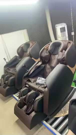 Nowoczesny fotel masujący - funkcja 0 grawitacji , 6 programów masażu