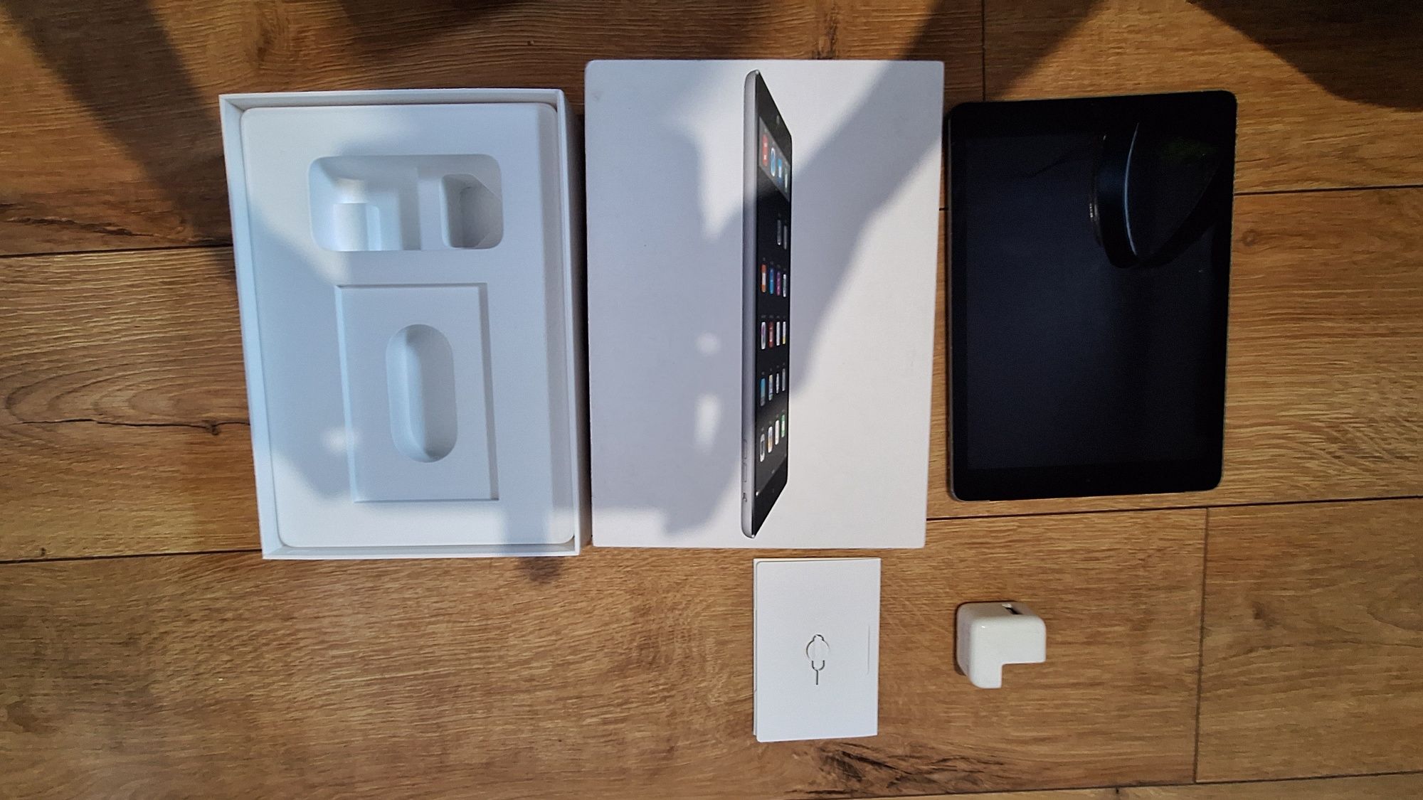 Ipad Air 16GB A1475 Space Gray (WiFi + Cellular)