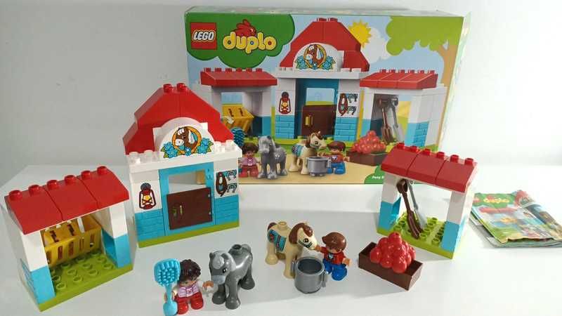 LEGO Duplo 10868 stajnia z kucykami kompletne jak nowe 59 części