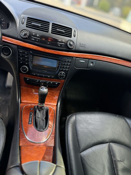 Мерседес 211 3.0 газ/бенз