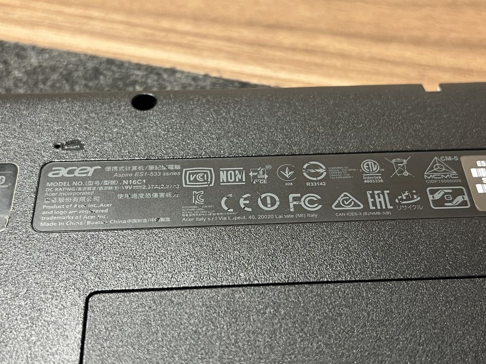Ноутбук Acer ASPIRE ES 15 es1-533 series