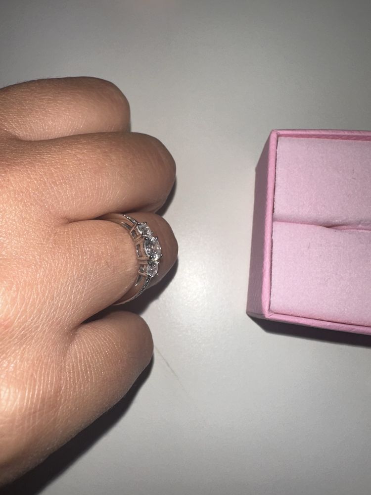 Vendo anel Swarovski