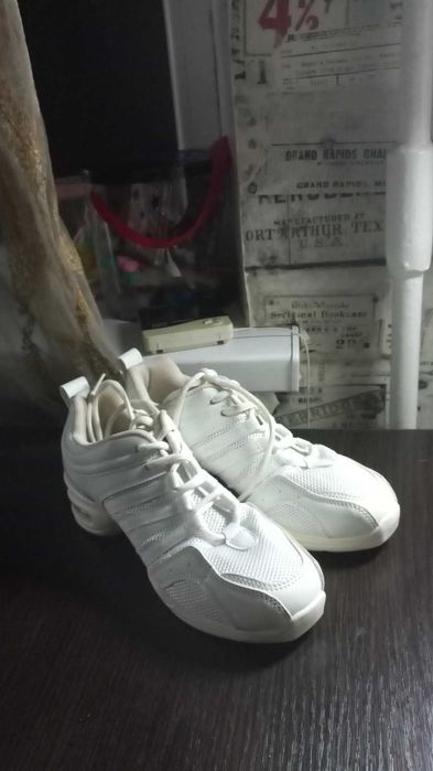 Джазовки. Взуття для танців