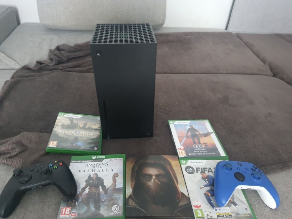 XBOX Series X Pełen komplet plus gry.