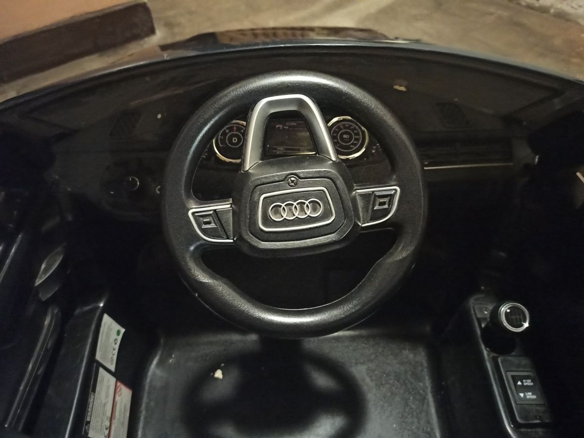 Auto na akumulator Audi Q7 quatro