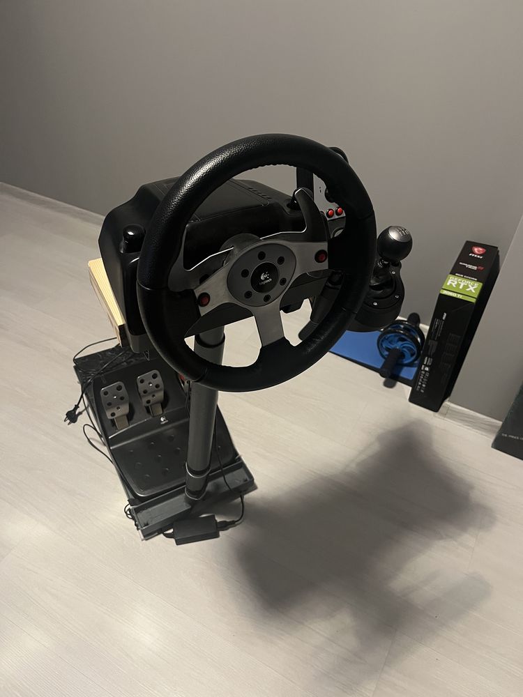 Руль ігровий logitech g25 разом з підставкою