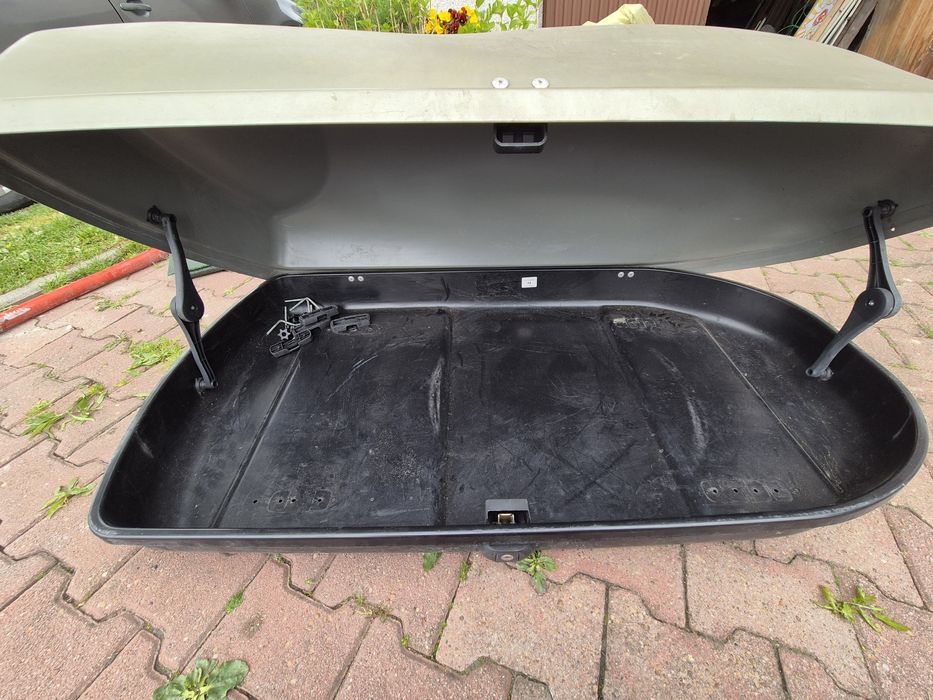 Box dachowy titan 320  sprawny