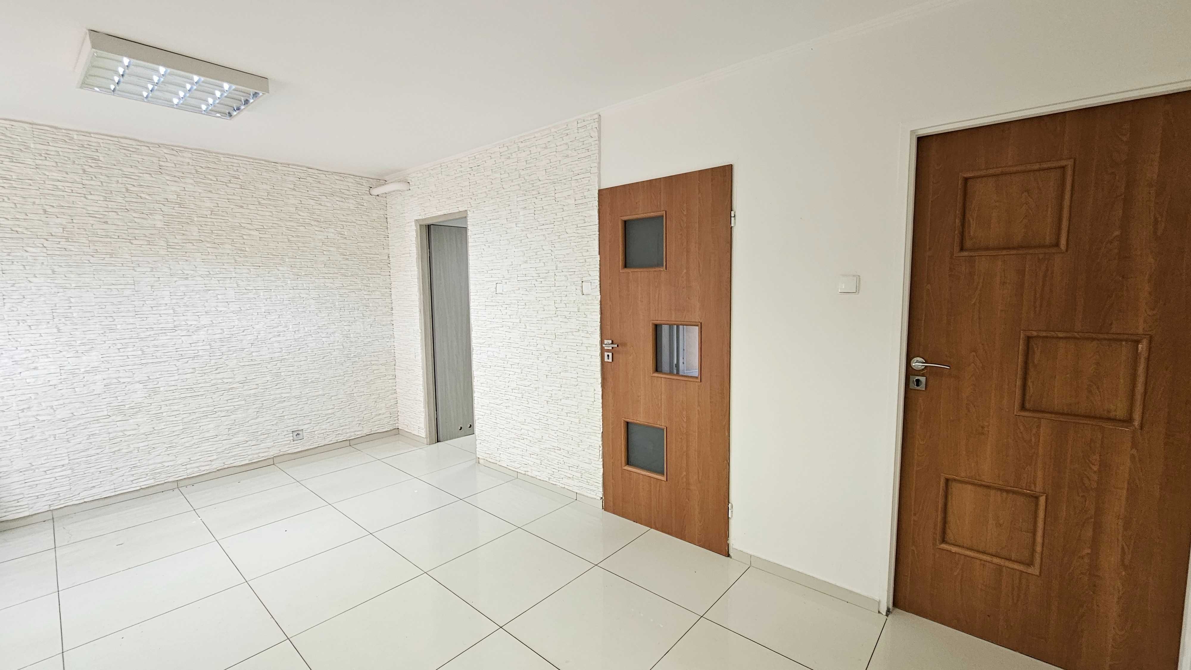 Przestronny lokal usługowy Łódź ul.Węgierska, 37m2, bezpośrednio