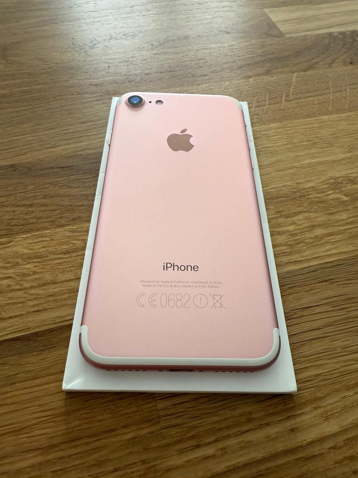 Iphone 7 różowy 32 gb