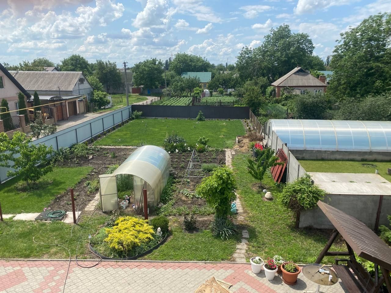 Продам дом.3 жилых этажа,230 кв.м.