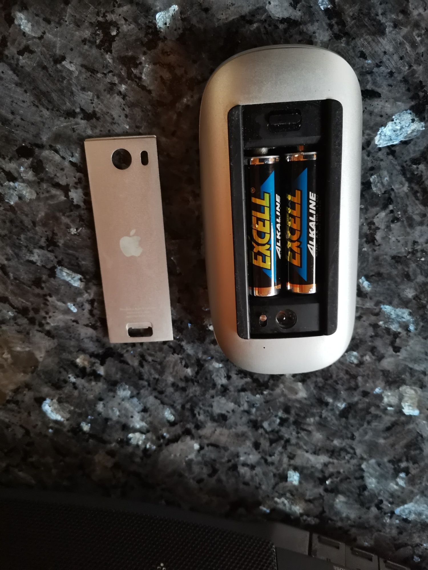 Myszka Magic Mouse od Apple