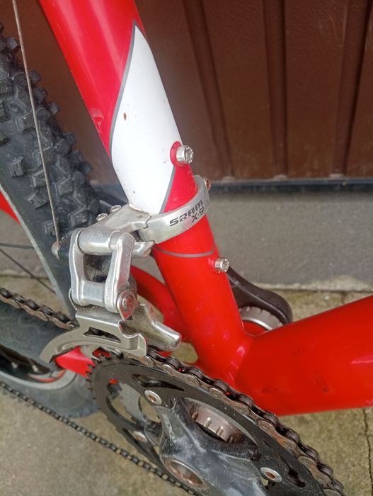 Rower no Saint na osprzęcie Sram 26