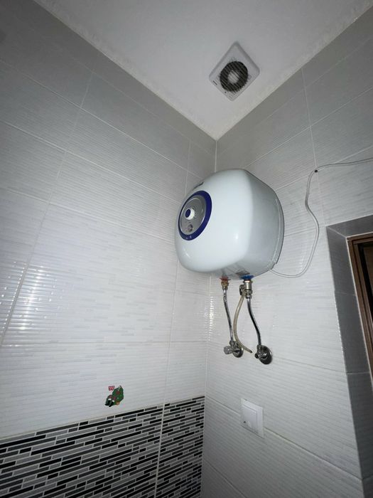 Оренда з грудня ~ приміщення 39 м² ~ Ахматова 32/18