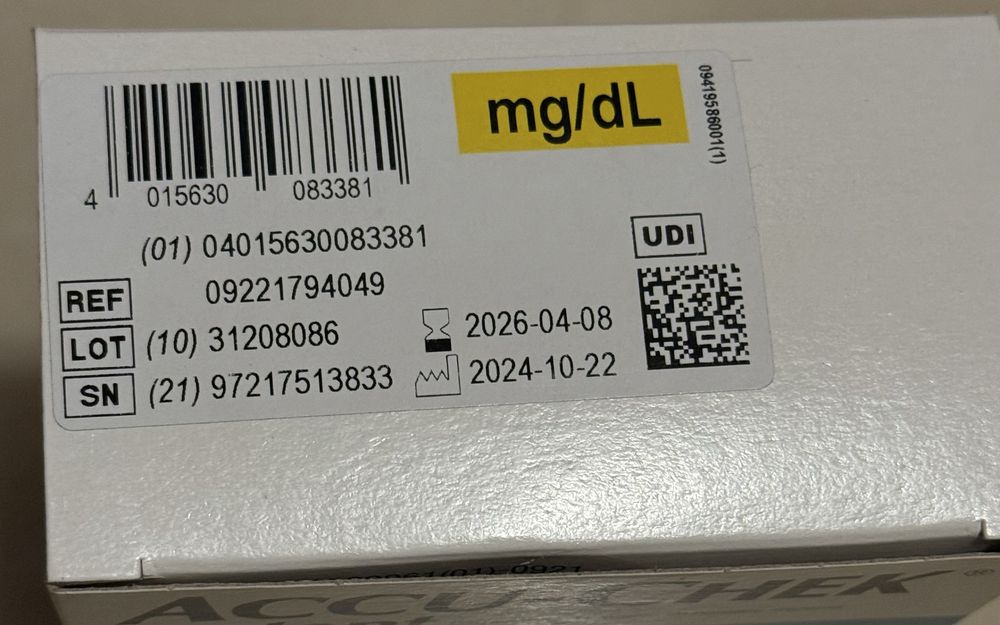 NOWY glukometr accu-chek instant