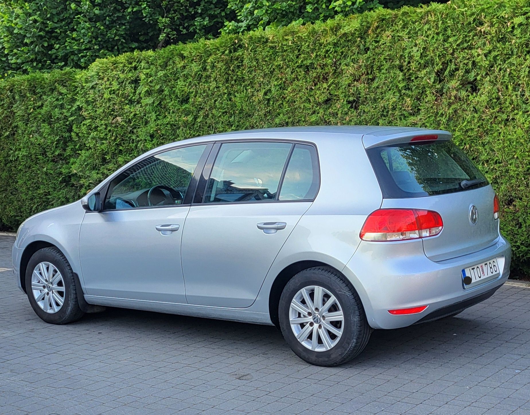 Vw golf VI 2009ROK 1.6MPI 102PS  klima alusy grzane fotele serwis