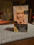 L'Oréal Féria Préférence farba 102 bardzo bardzo jasny perłowy blond