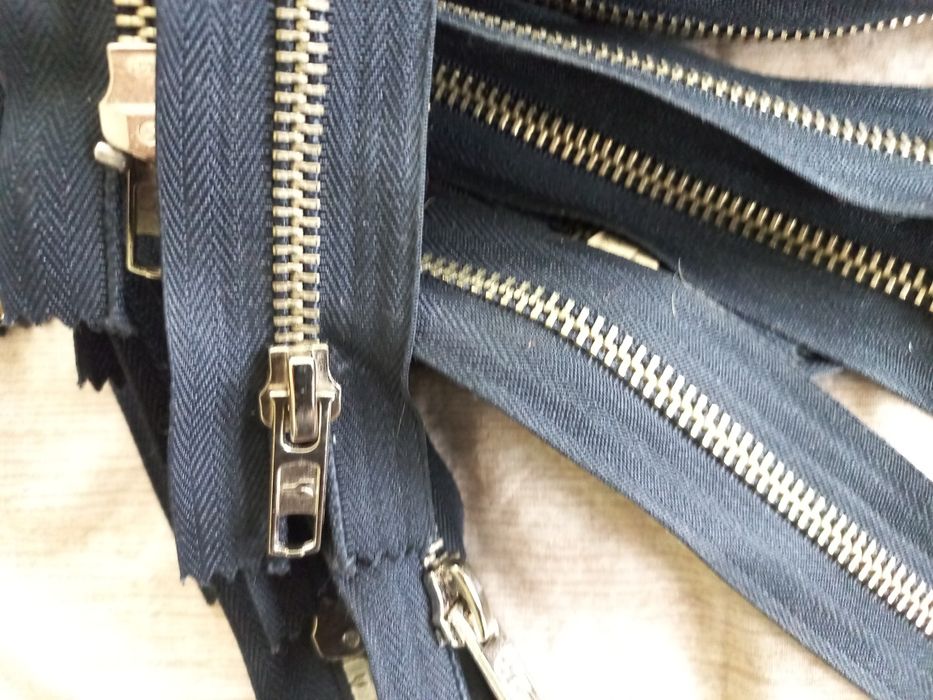 Молнии двусторонние длинные.