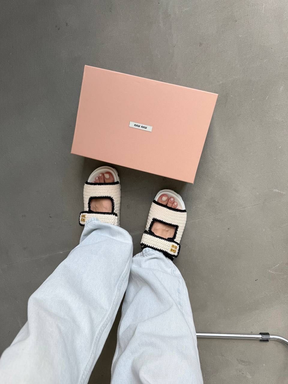 Klapki Miu Miu white