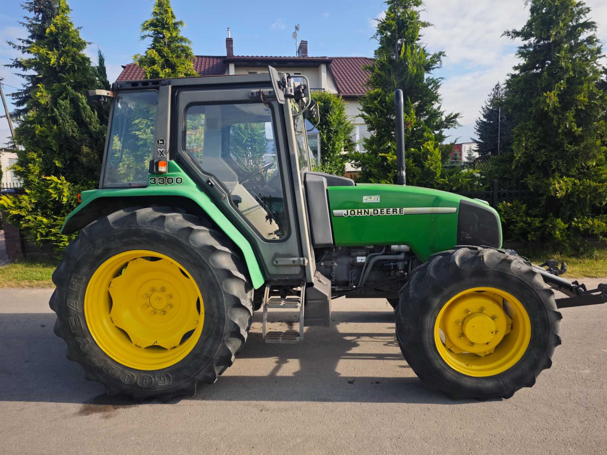 John Deere 3300 new Holland l95 renault ceres cx80