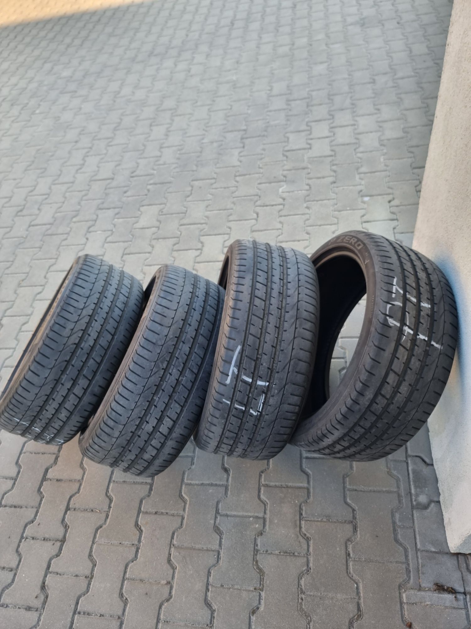 Opony Pirelli P Zero PZ3 AO 265/35 r20
