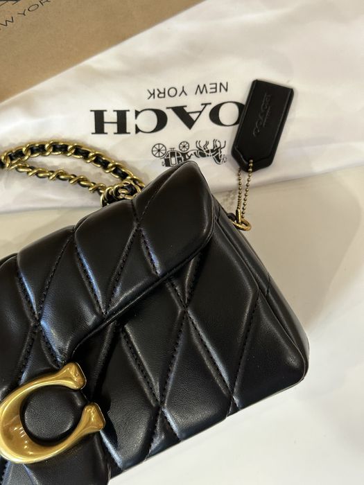 Сумка Coach Tabby чорного кольору натуральна шкіра