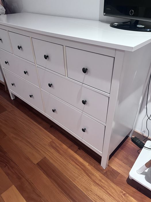 Cómoda Hemnes Ikea c/ 8 gavetas