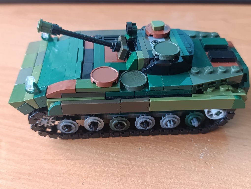 БМП-2 из Лего конструктора