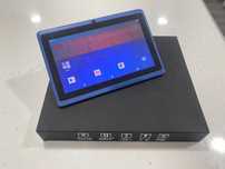 Tablet com carregador