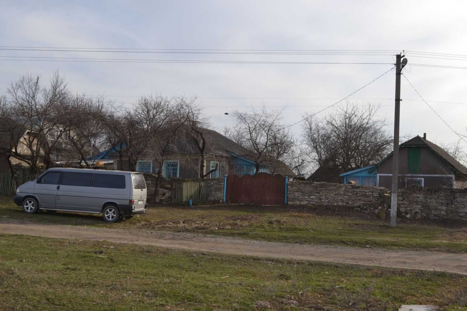 Продам хату в селі Шутнівці