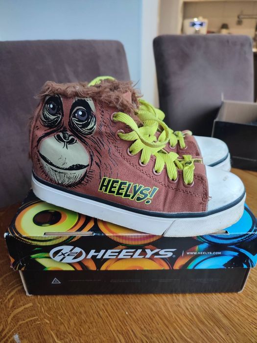 Роликові кеди HEELYS