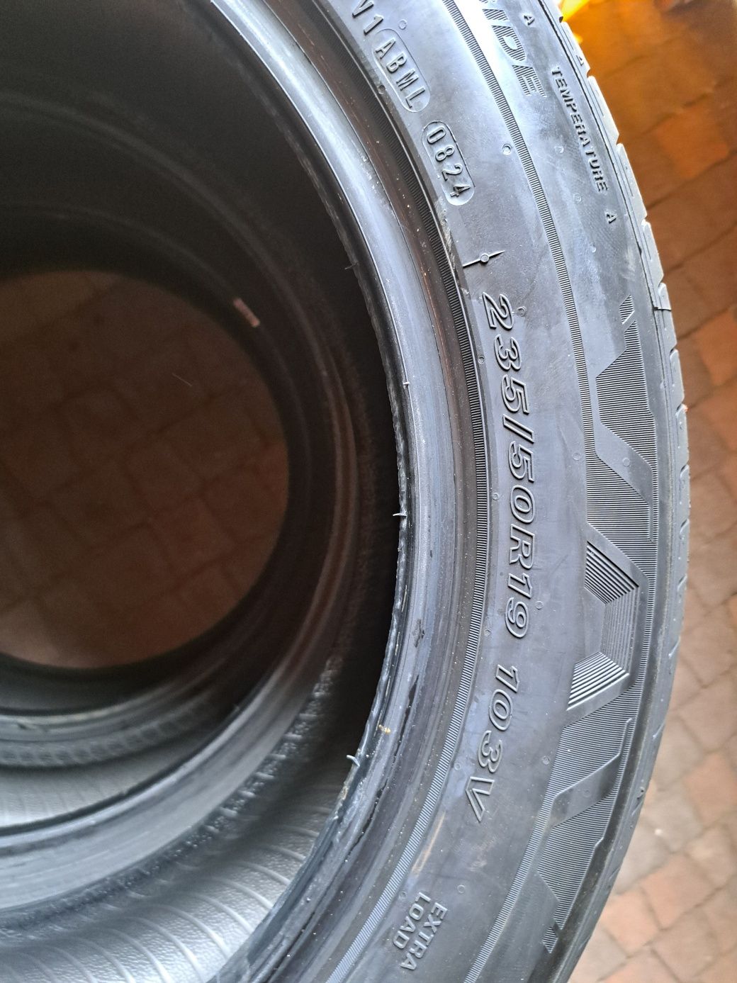 Opony  Tucson 235 50 R19 103V komplet Nexen Nfera nieużywane continent