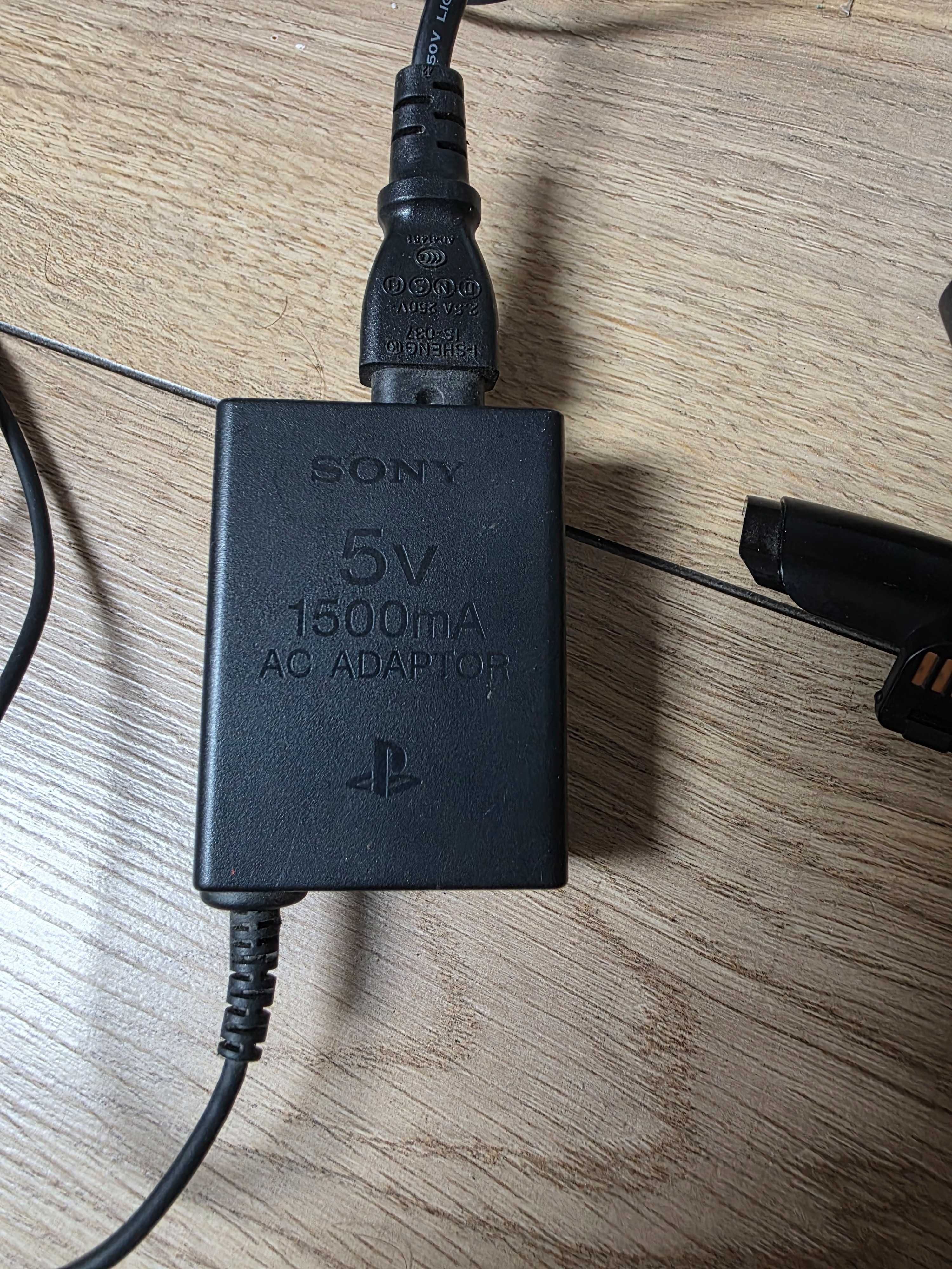 Oryginalna Stacja Ładująca Sony Playstation 3 PS3 CECH-ZDC1E Ładowarka