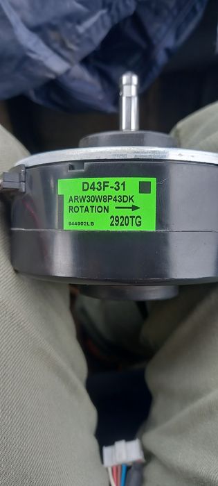 DF43F-31 Електродвигун з конднціонера.