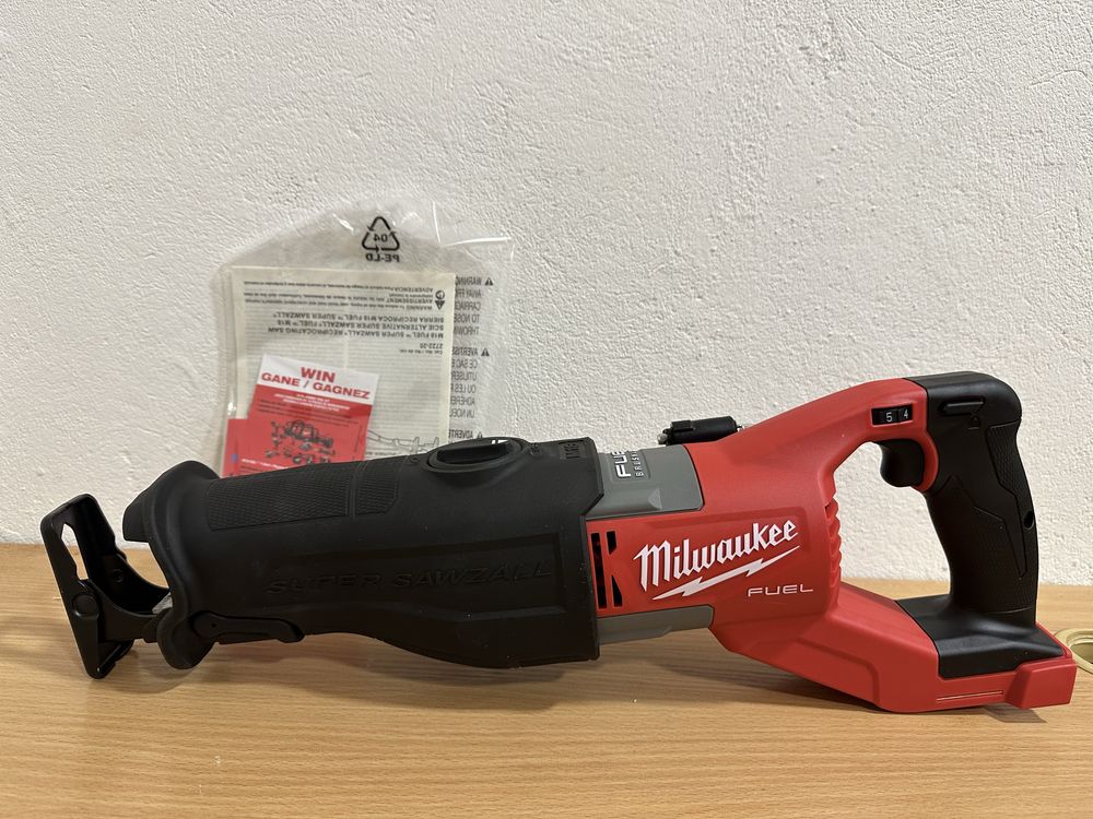 безщіткова шабельна пила Milwaukee 2722-20 SUPER SAWZALL M18 FUEL™