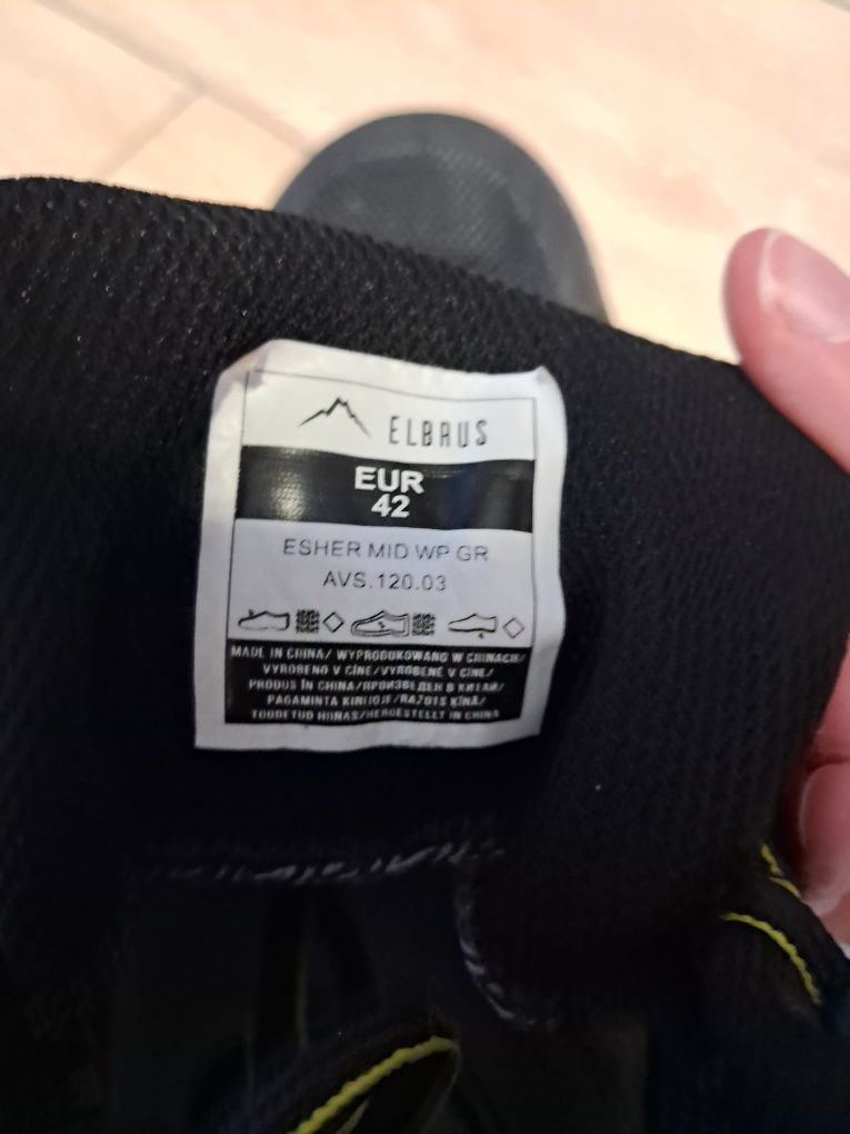 Buty zimowe 42 Elbrus