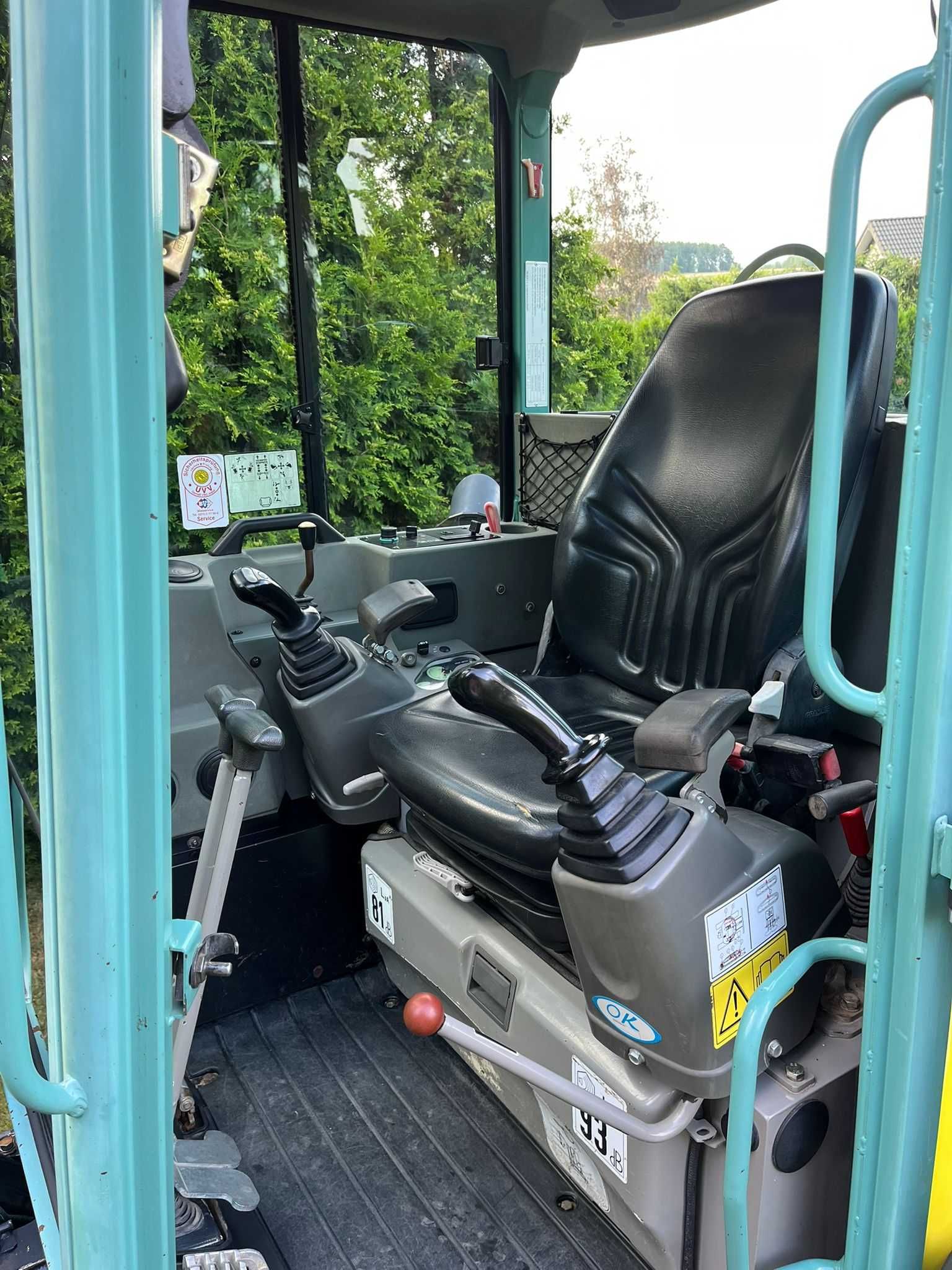 Minikoparka Yanmar Vio 33 U