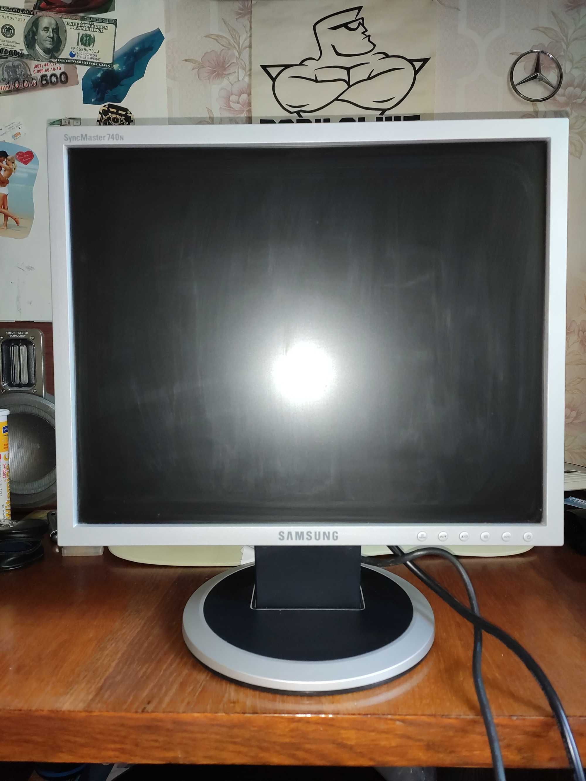 Монитор Samsung SyncMaster 740 N