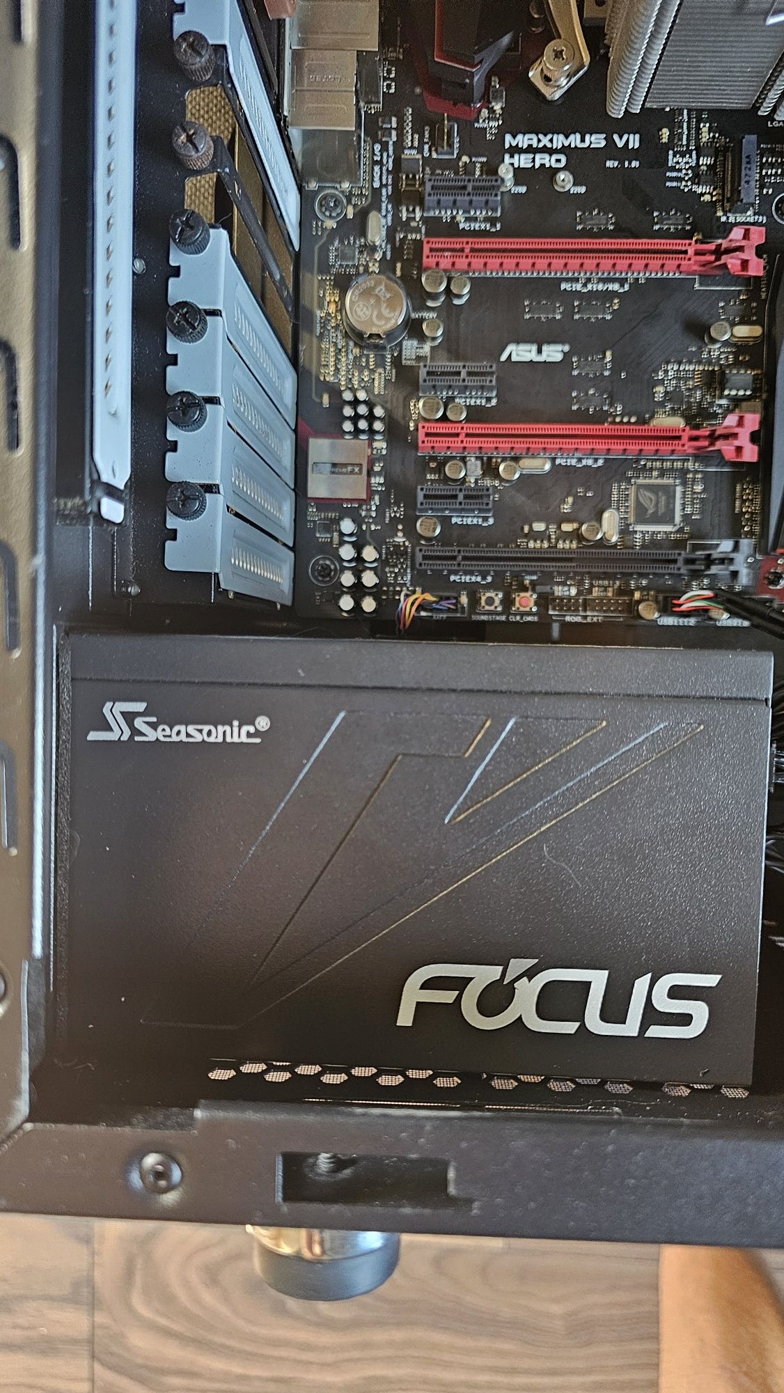 Asus ROG Maximus VII Hero + i7 4790k + 16gb G.Skill + Seasonic GX-550