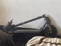 Vendo trotinete eletrica nova