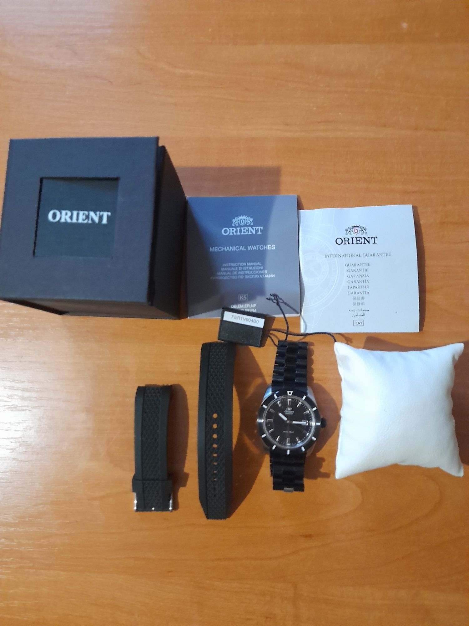 Годинник ORIENT FER1V004B0