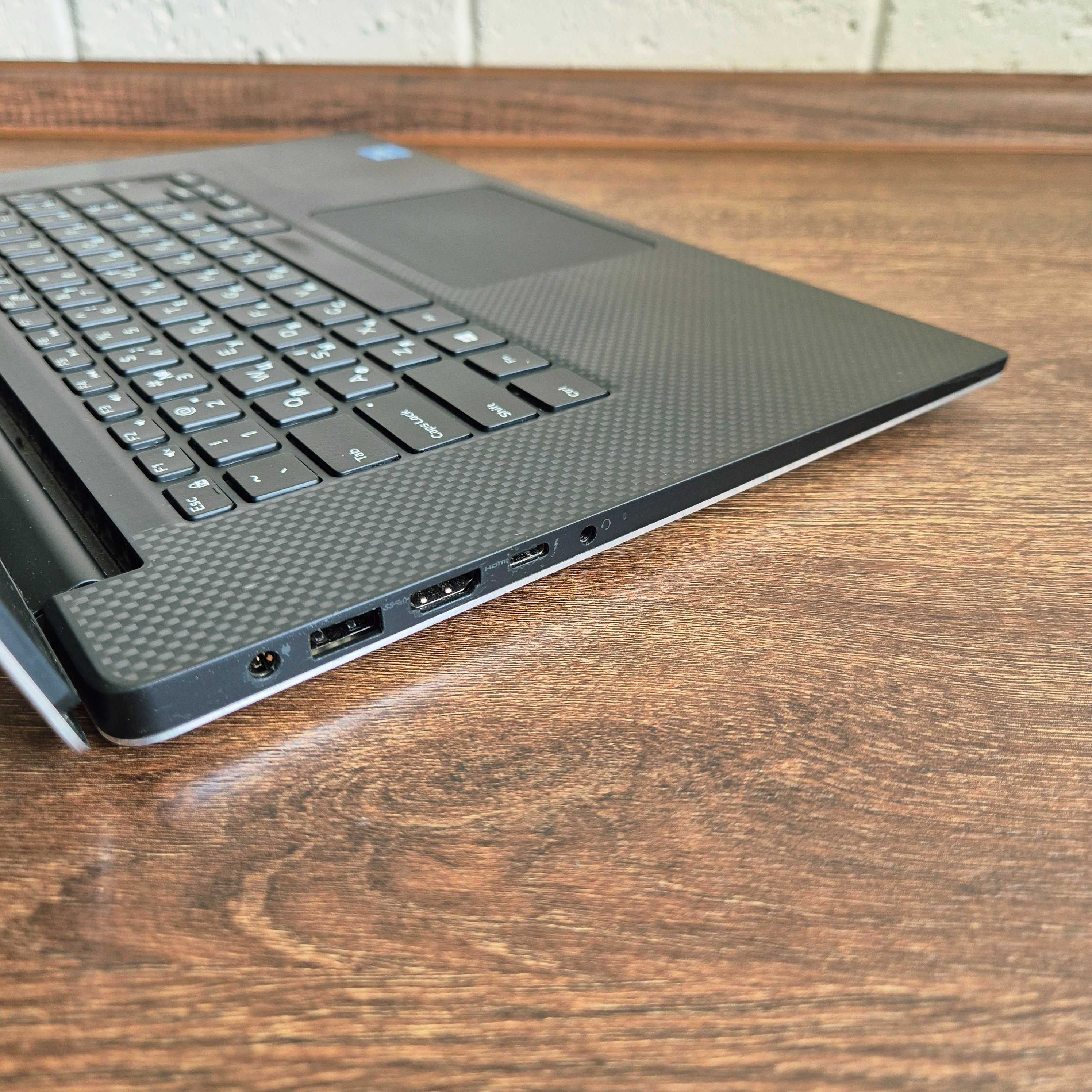Ноутбук Dell XPS 15 7590 | 20 GB | 15.6 IPS | Core i5-9300H | 256 GB |