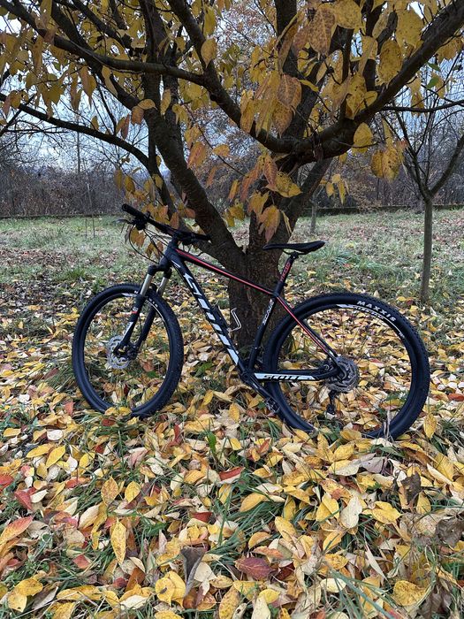 Велосипед Scott в дуже горному стані