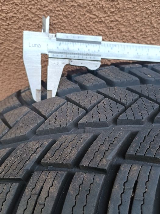 Opony zimowe komplet Vredestein Wintrack Pro 215/60 R17