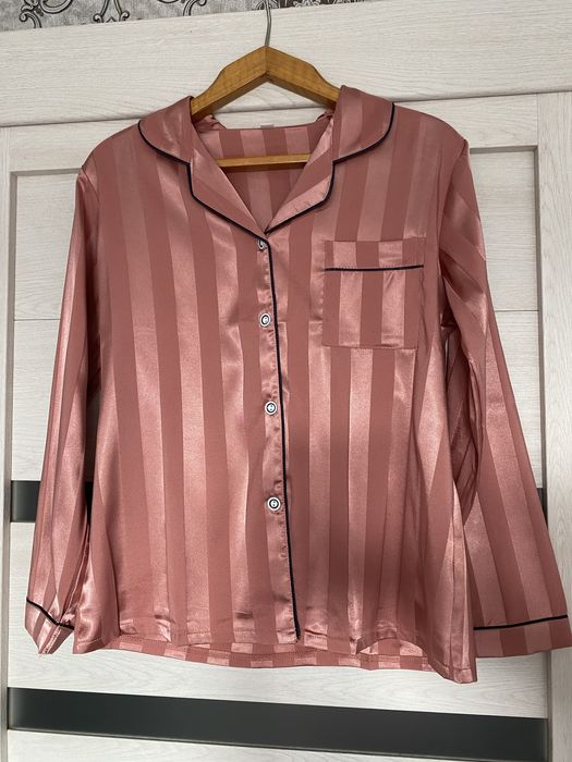 Пижама атласная