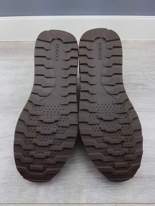 GEOX чоловічі кросівки р. 44-45
