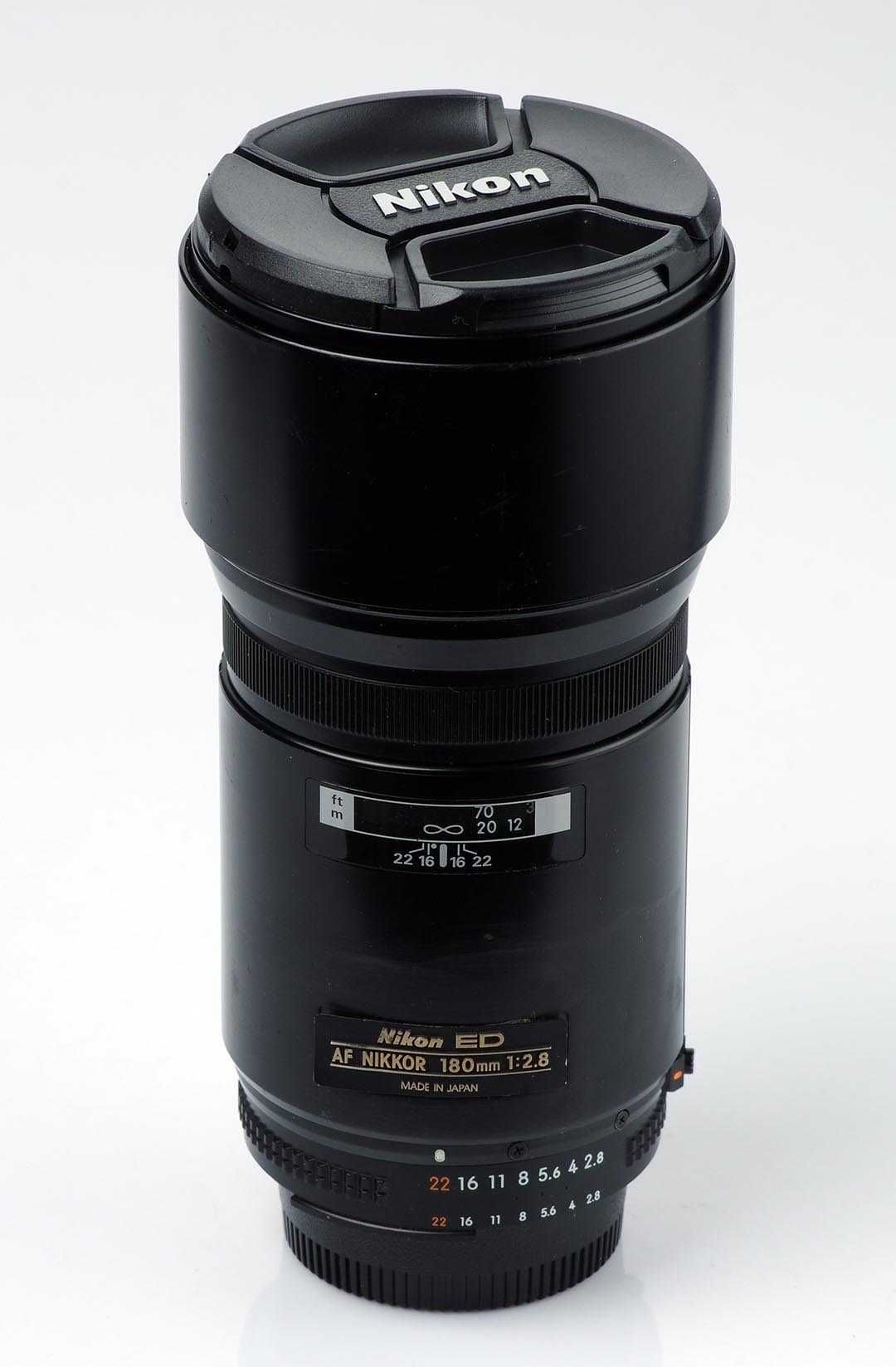 AF Nikkor 180 mm 1:2.8 ED (IF) – розкішний телеоб’єктив/ портретник.