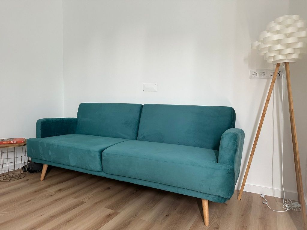 2 Sofás + Mesa de centro - Sala