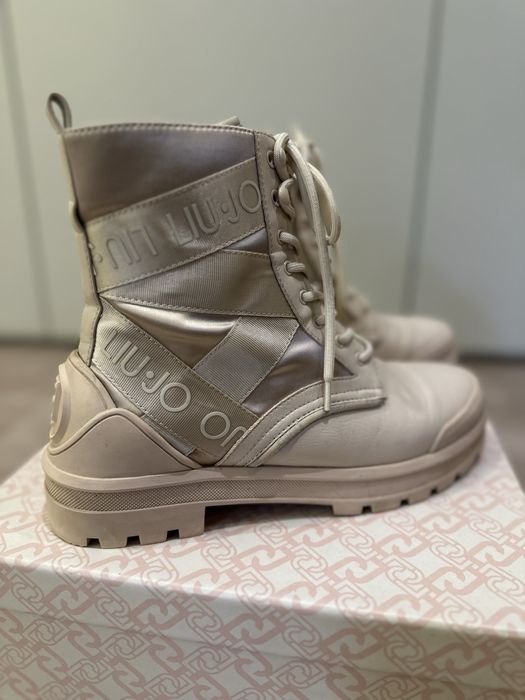 Ботинки liu jo  37 розмір