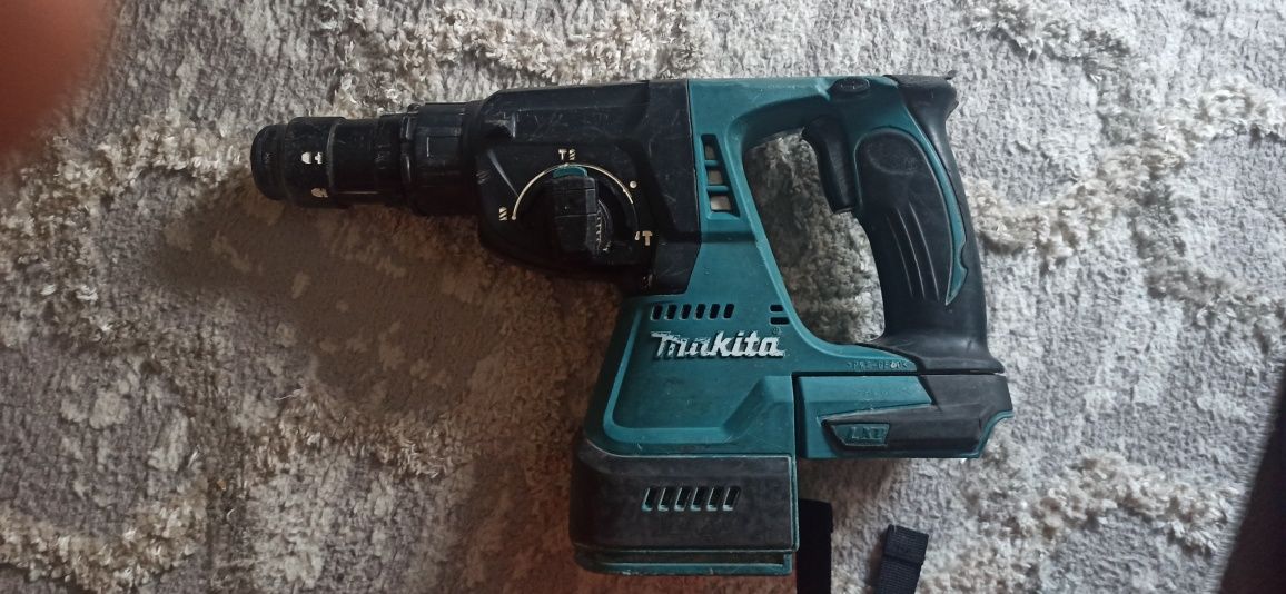 Młotowiertarka Makita 18V