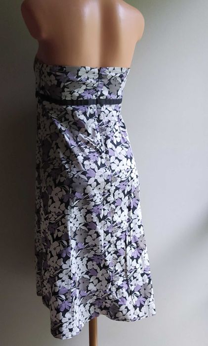 F&F Bawełniana Sukienka w drobne kwiatki na biuście usztywniana 42/XL